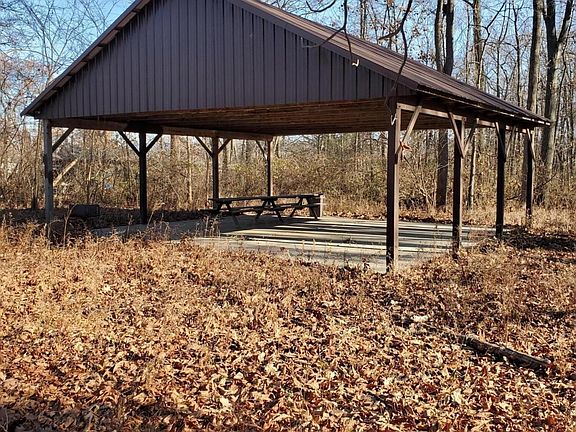 3rd image of 4440 Deer Creek Ln