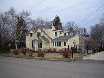 1st image of 315 Park St E