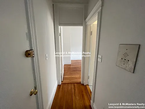 120 Warren St #8 Photo 1