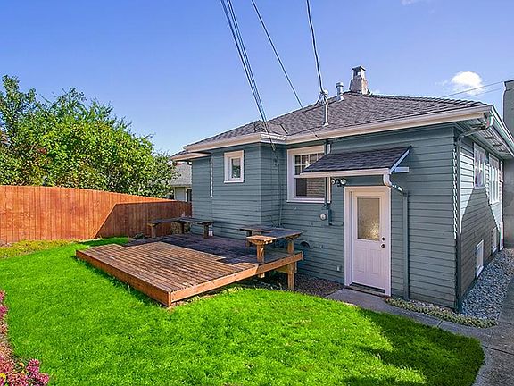 3rd image of 5615 11th Ave NE