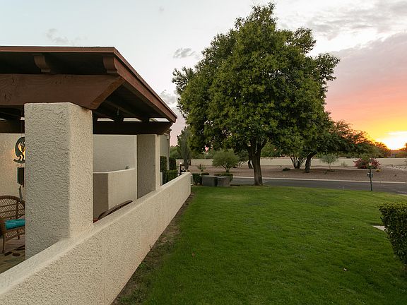 4th image of 9880 N Calle Loma Linda