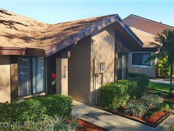 4th image of 9555 NW 38th Pl Unit 9555
