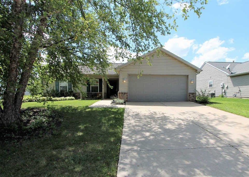 1st image of 202 S Brookfield Dr