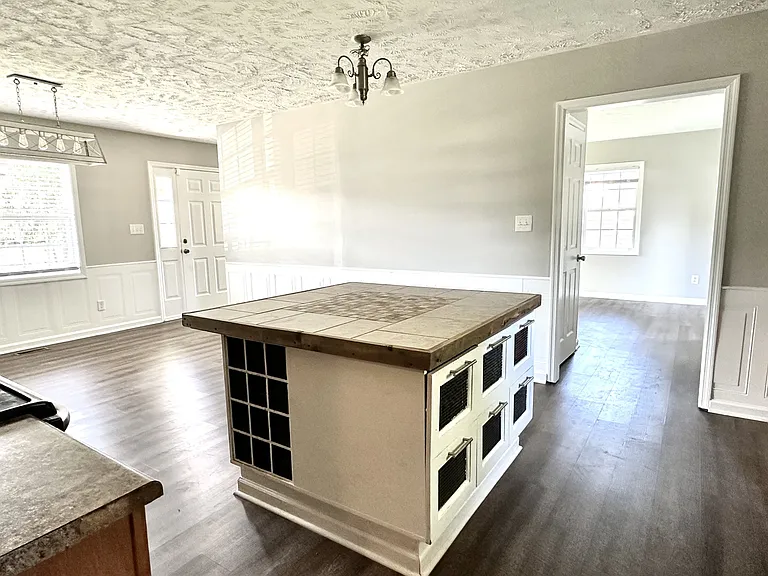 4425 Scenic Pines Dr — Photo 10
