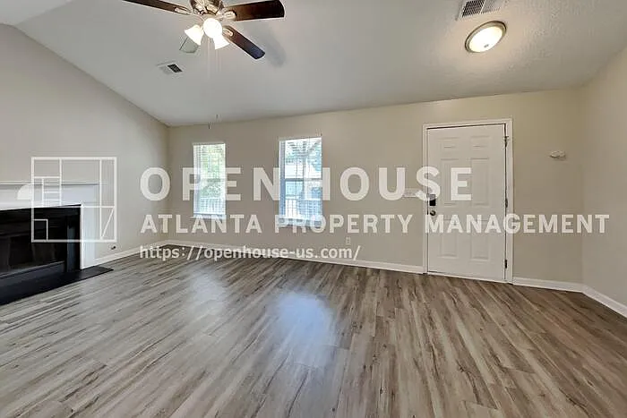 1732 English Ivey Ln NW — Photo 3