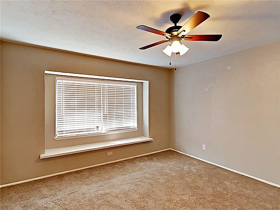 5th image of 446 Everest St