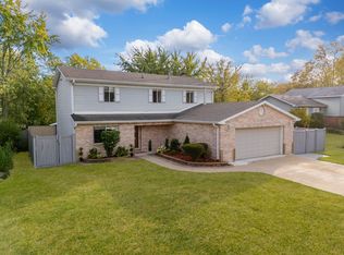 329 Drake Ave, Bolingbrook, IL 60490