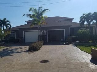 932 SW 48th Ter, Cape Coral, FL 33914