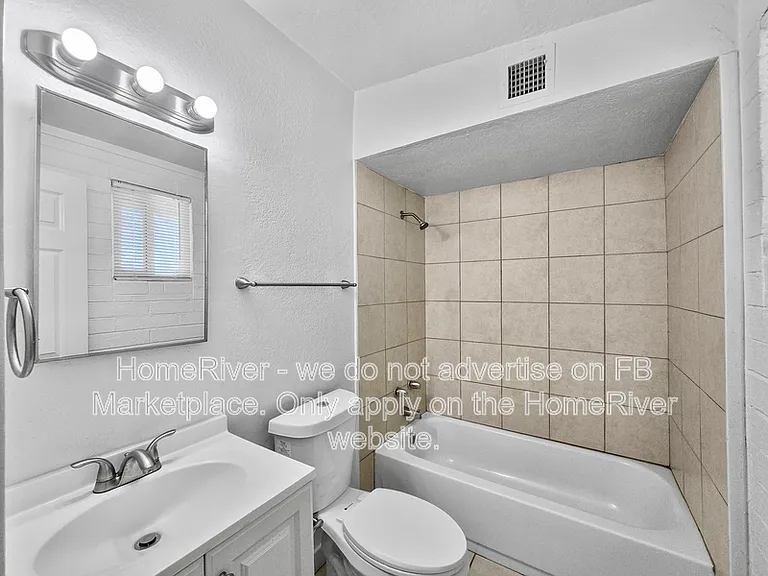 6019 N 32nd Dr — Photo 12