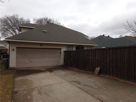 5th image of 3805 Saint Andrews Dr