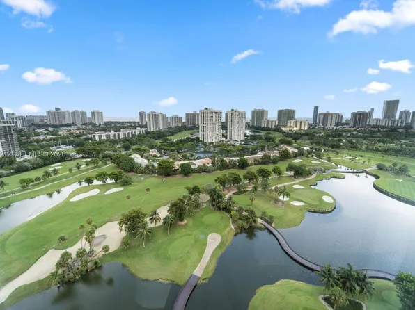 20379 W Country Club Dr APT 2433, Aventura, FL 33180