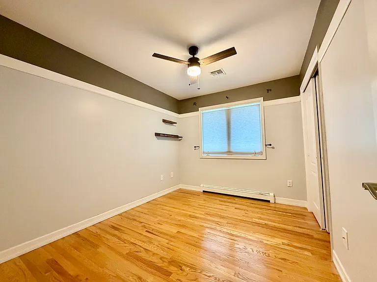 204 Sneden Ave #2 — Photo 23