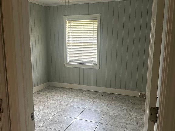 3rd image of 301 Montgomery St #A