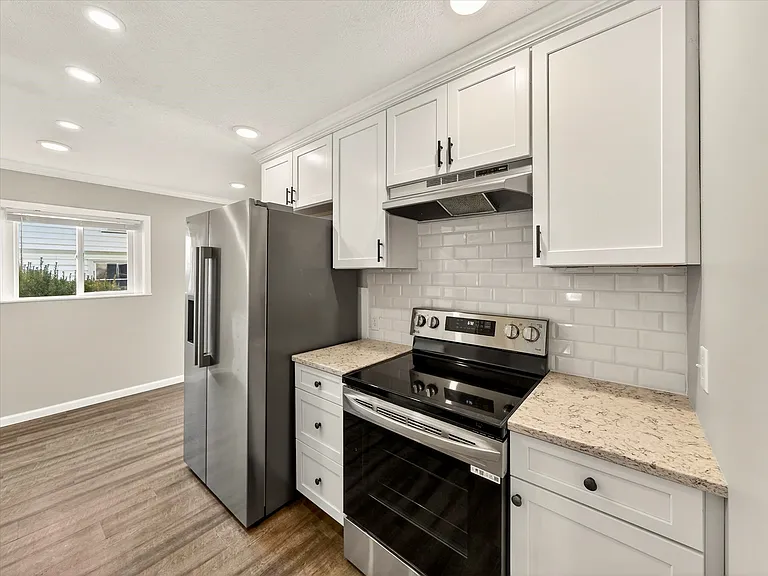 1183 Ridge Rd — Photo 5