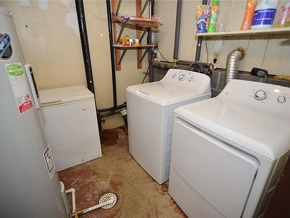 4th image of 10311 Starhaven Ct