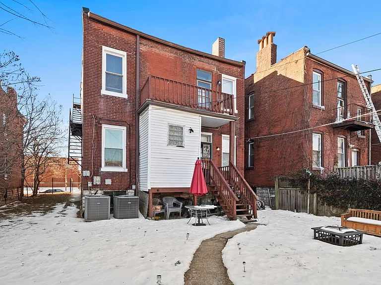 2137 Russell Blvd — Photo 22