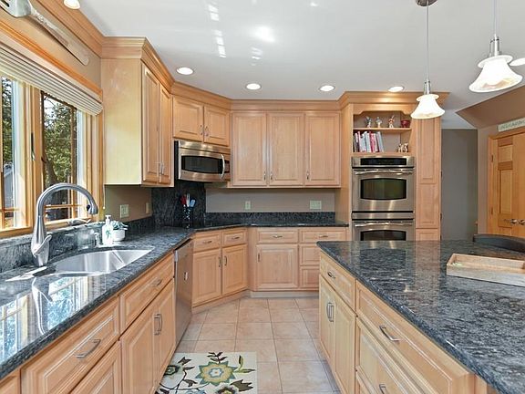 5th image of 15 Atherton Cir