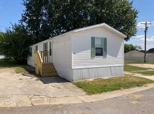 9 Honeysuckle Ln #H09, Belton, MO 64012