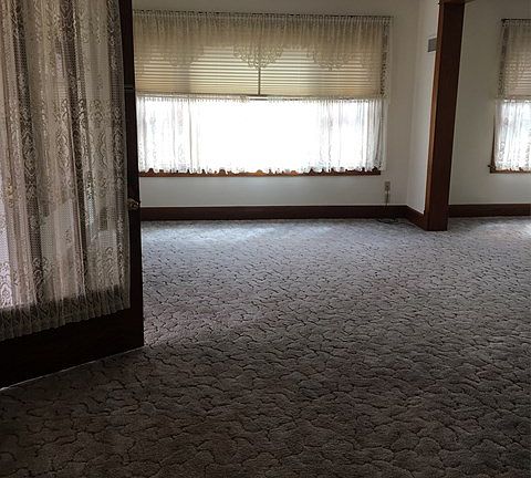 4th image of 113 N Olive St