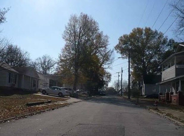 2nd image of 131 Prince Edward St