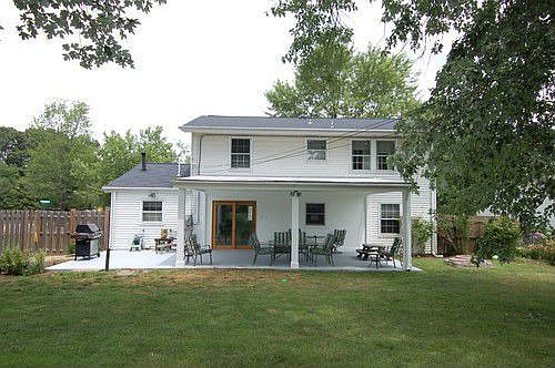 3rd image of 898 Autumn Valley Ln