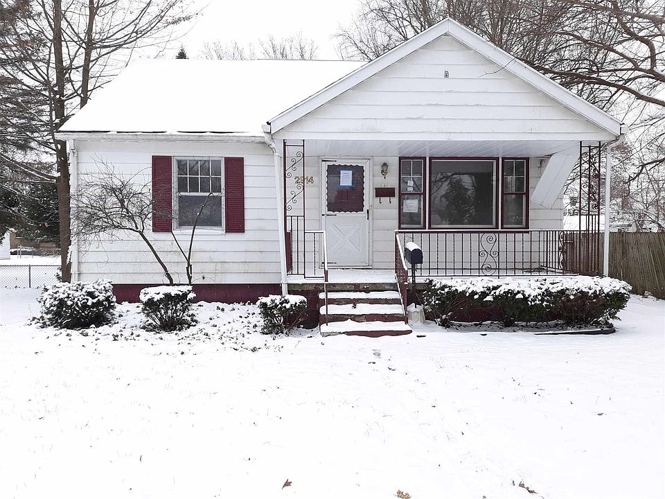 1st image of 2914 Lincoln Way W