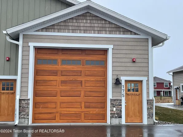 175 Stonefly Ln, Swan Valley, ID 83449