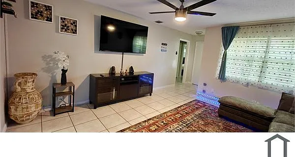 2 bed, 900 sqft, $2,900 — Photo 3