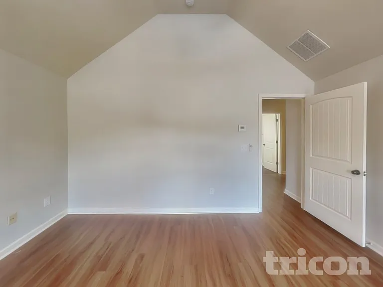 217 Adeline Ln — Photo 5