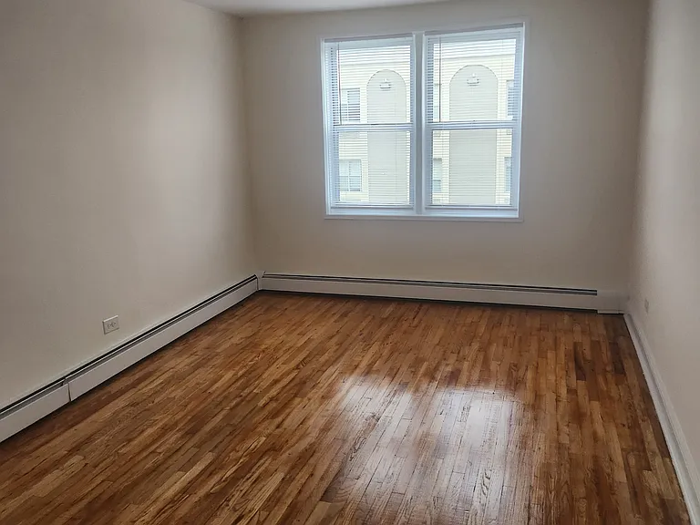 8625 Van Wyck Expy #425 — Photo 3