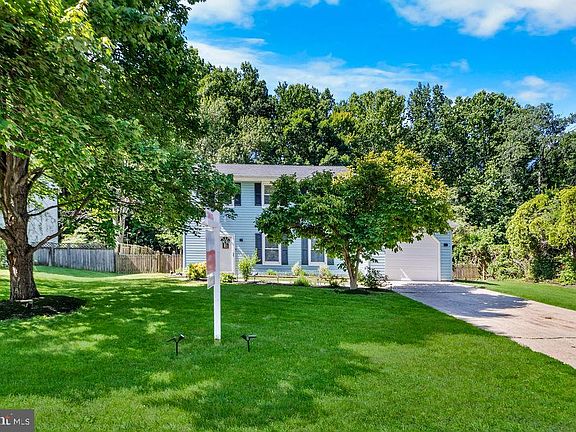 2nd image of 14935 Nashua Ln