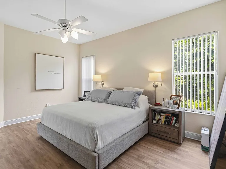5028 Southampton Cir — Photo 20