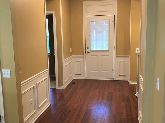 2nd image of 12035 Bloomfield Dr