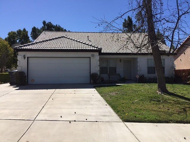 1st image of 420 Riverview Dr