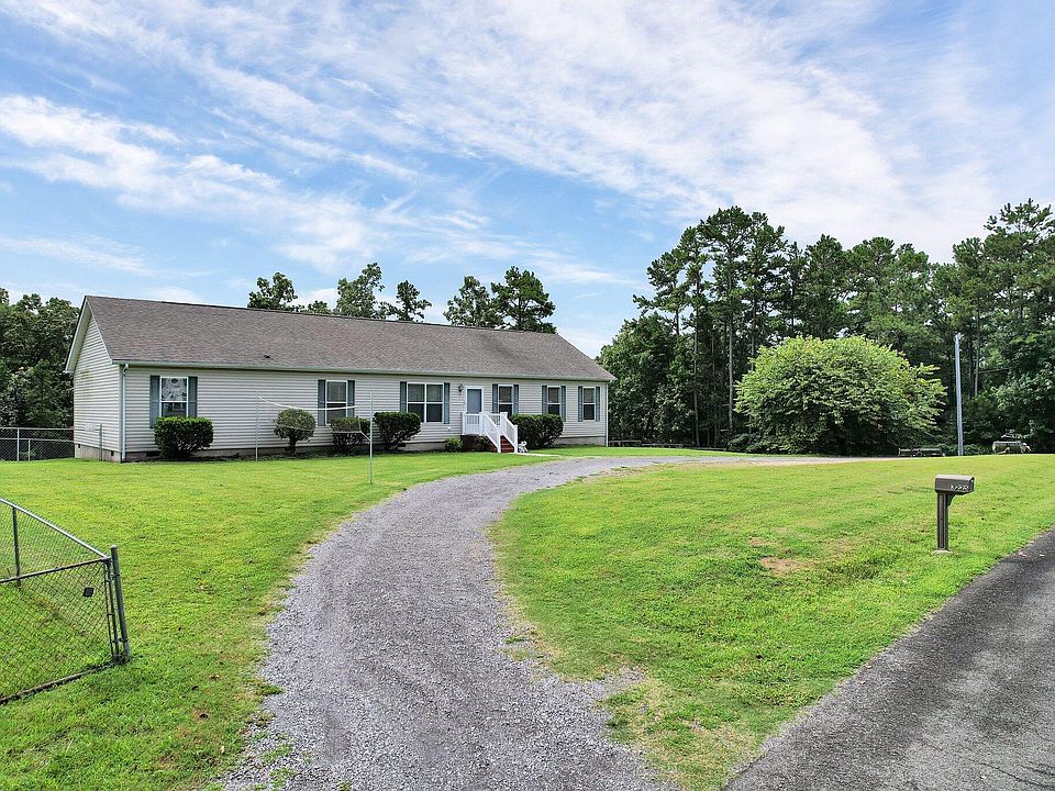 1st image of 3225 Archer Ln SE