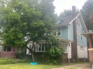 1101 Carlyon Rd, East Cleveland, OH 44112