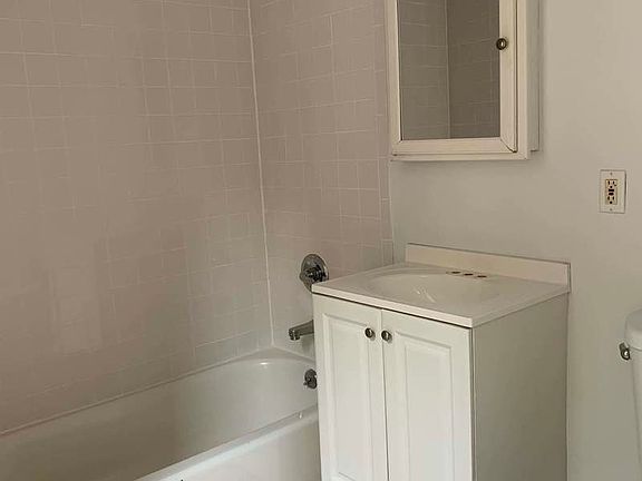 5th image of 86 Kenmare St #Iv