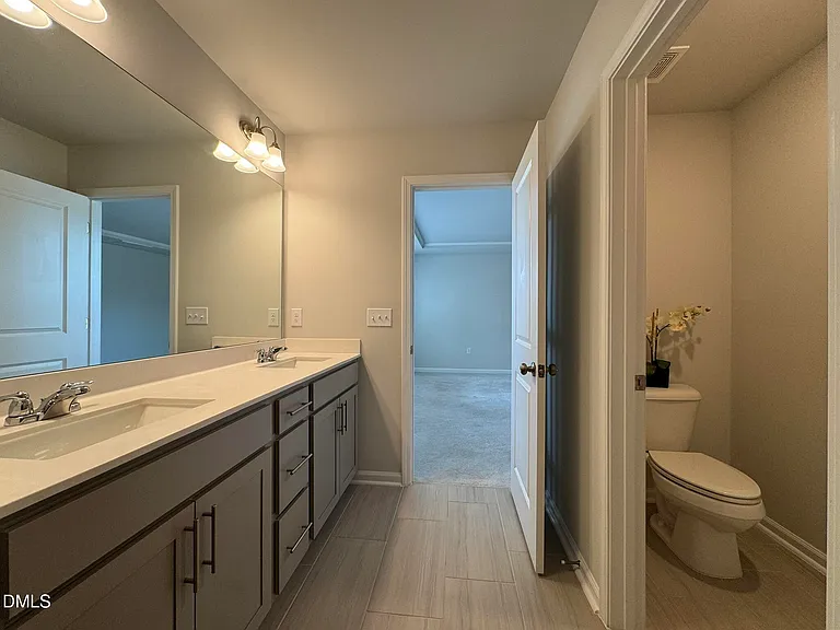 104 Jade Creek Dr — Photo 23