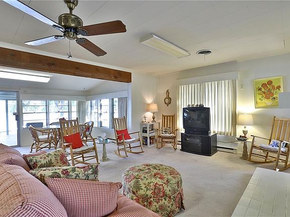 5th image of 102 Morriss Ln