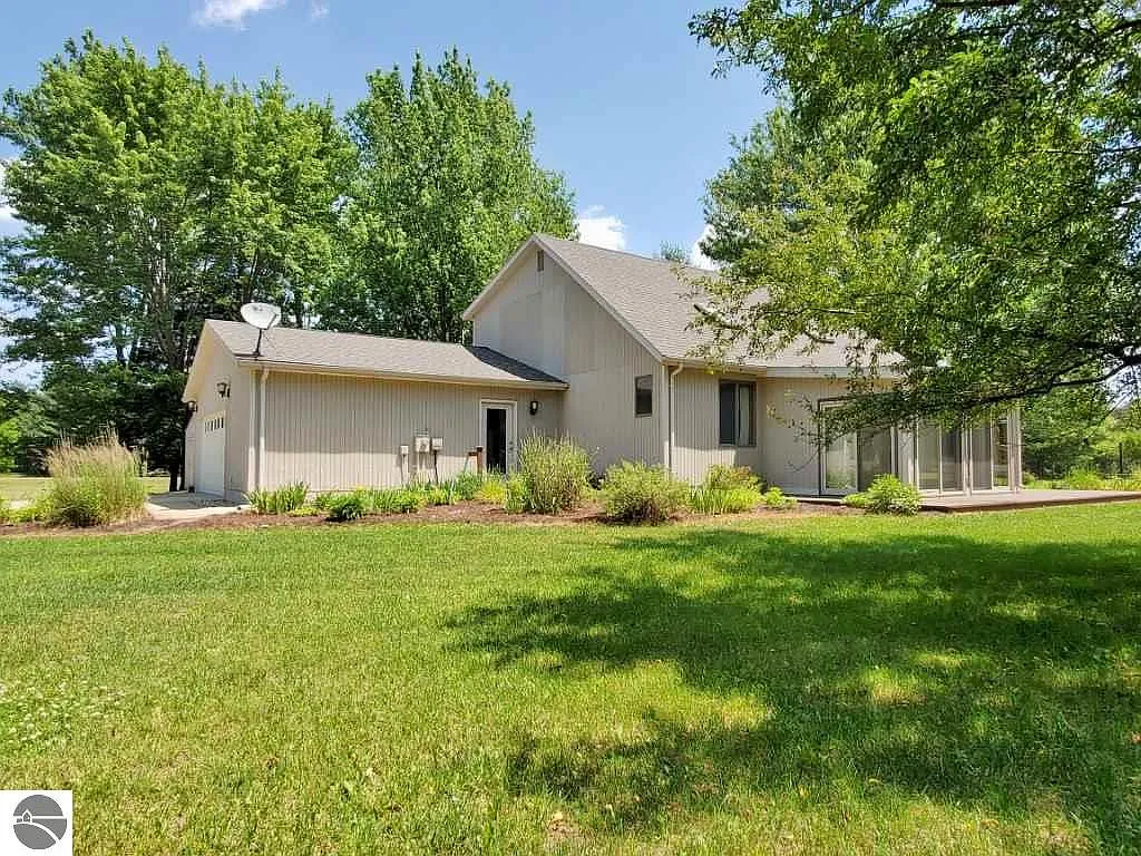 94 Four Square Dr photo 1