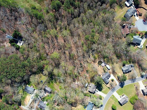 3rd image of 3590 Old Hamilton Mill Rd NE