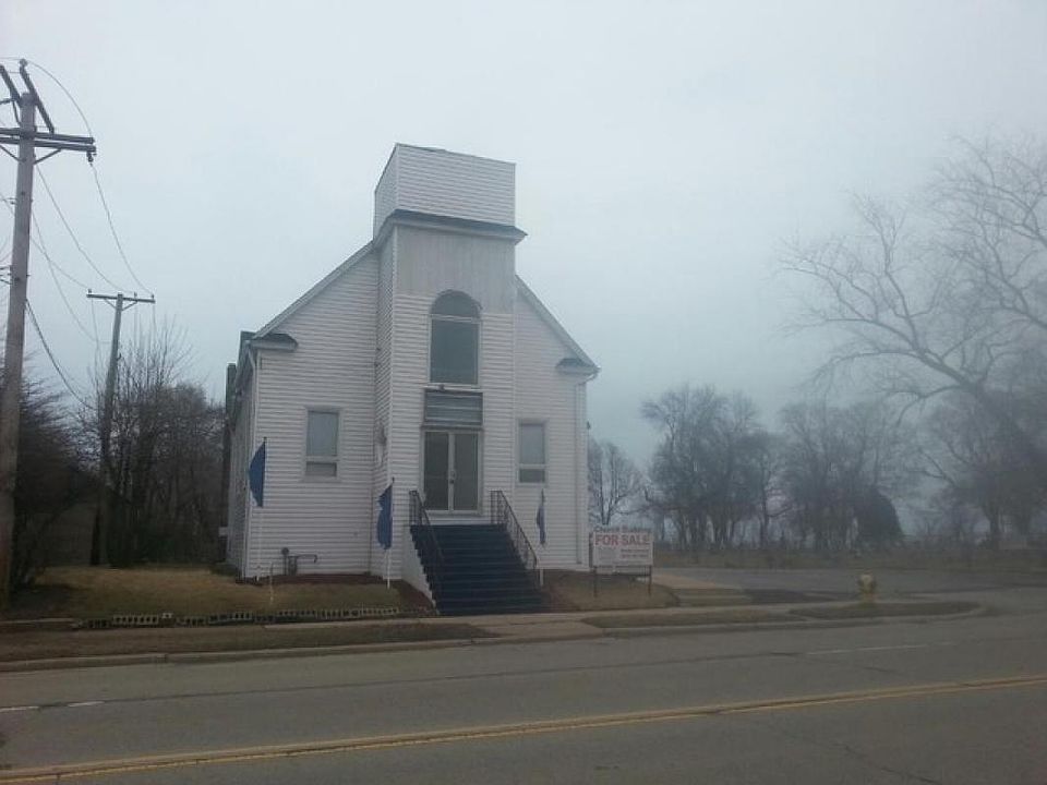1st image of 715 S Genesee St
