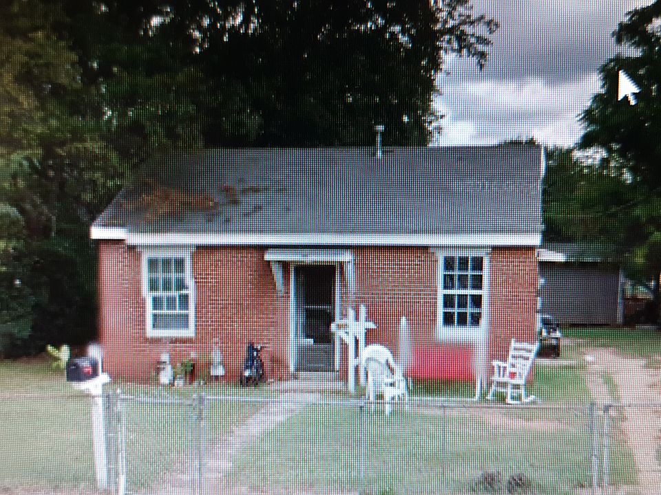 1st image of 521 38th St