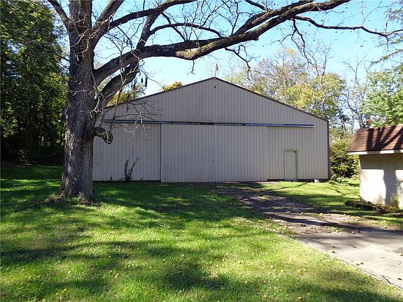5th image of 6809 N Main St