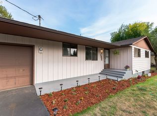 186 Beacon Hill Dr, Longview, WA 98632