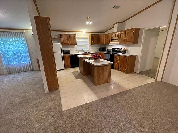 4th image of 24746 Country Oaks Blvd