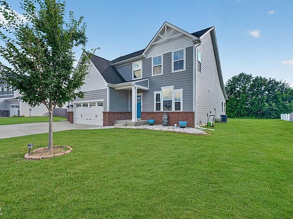 3rd image of 2718 Chalbury Dr
