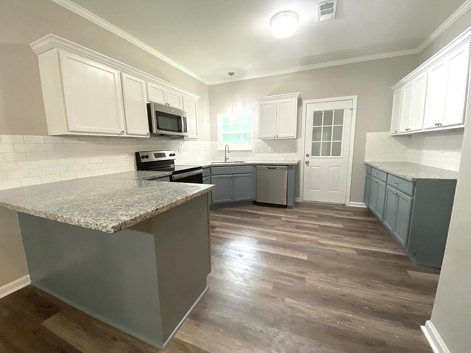 1st image of 17117 Ashton Ave