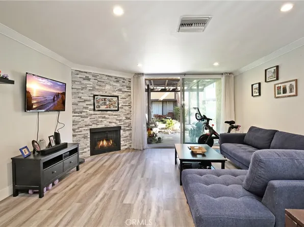 12750 Centralia St Unit 56, Lakewood, CA 90715