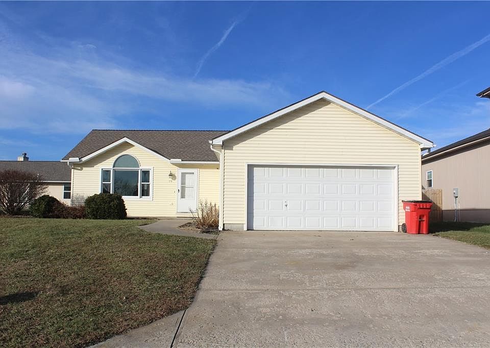 1st image of 216 S Dalton Dr